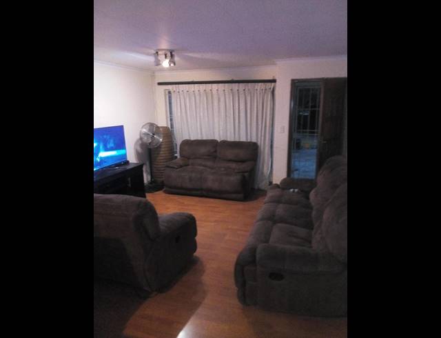 3 BEDROOM FREESTANDING RENTED IN BLOUBOSRAND